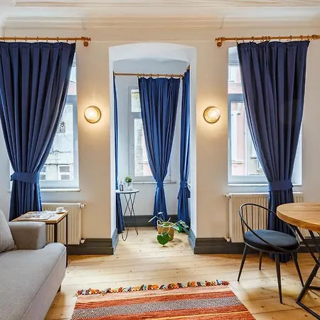 Apartment 1 Bedroom Renovated House In Taksim Istanbul